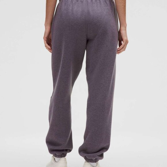 Lululemon Scuba Mid-Rise Oversized Jogger - Picture 2 of 7